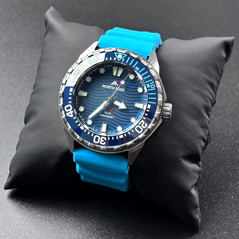 NORTH EDGE 2026 Nieuwe TRITON  - Solar Powered Watch recensie en prijs